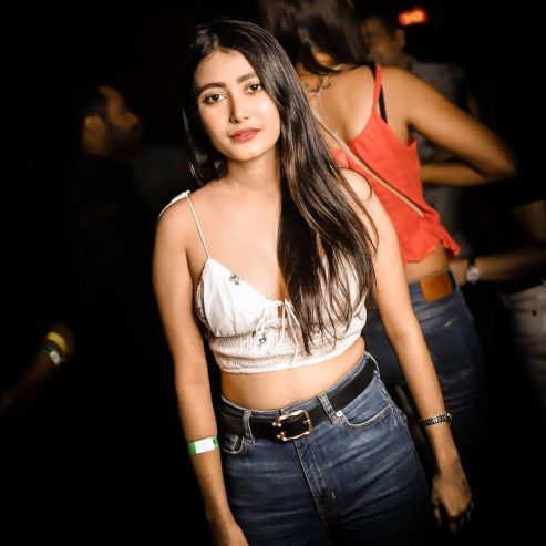 call girls in Geeta Colony at low rate with space @1500/shot
