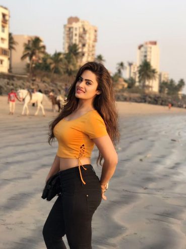 CALL GIRLS IN NOIDA 9818099198 FREE ADS 24/7 HOURS OPEN BOOKING TODAY CALL