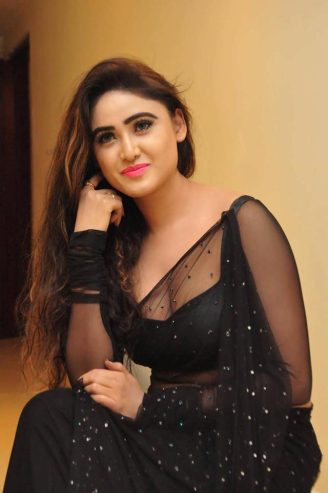 CALL GIRLS IN NOIDA 9818099198 FREE ADS 24/7 HOURS OPEN BOOKING TODAY CALL