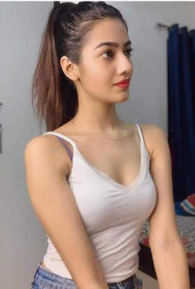 Call girls in Delhi saket delhi women seeking men -8447088065