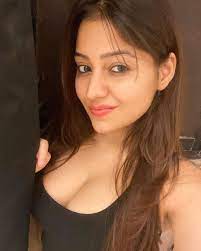 Call Girls In Vishnu Garden꧁+91)8527673949 ꧂Delhi NCR